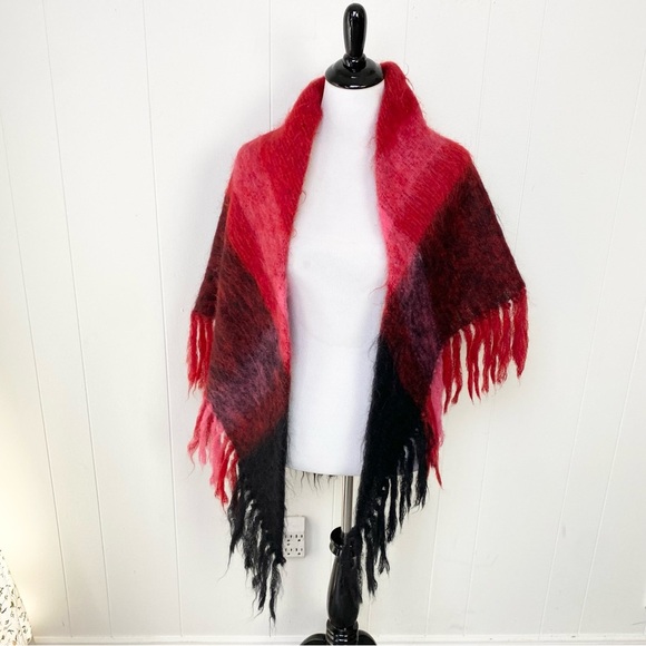VTG Royal Scot Mohair & Wool Wrap Cape Shawl Red Pink Black Fringe England - Picture 8 of 13